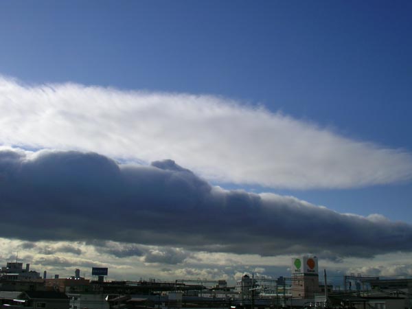 2段重ねの雲